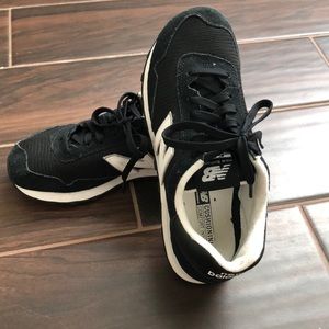 New balance size 8 sneaker (no box)